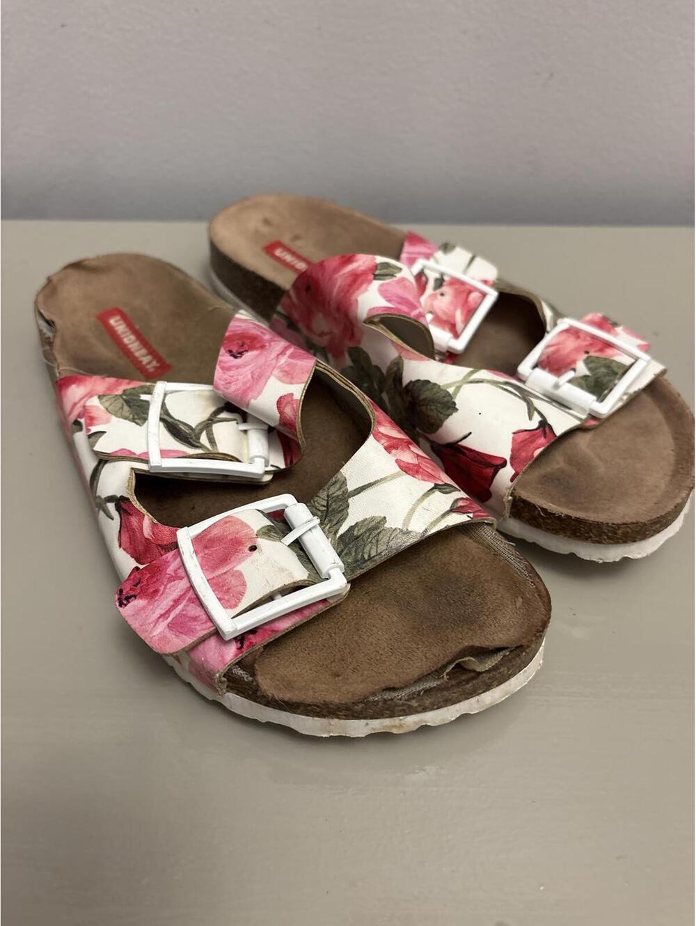 Unionbay Floral Print Buckle Strap Sandals Size 7.5 [COPY]